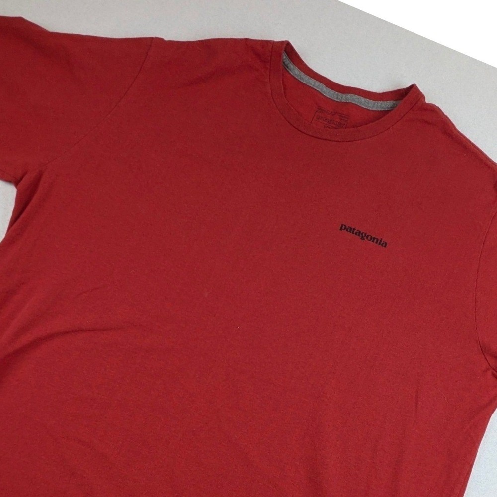 Patagonia Mens Responsibili-Tee Red Short Sleeve Graphic T-Shirt XL 38504